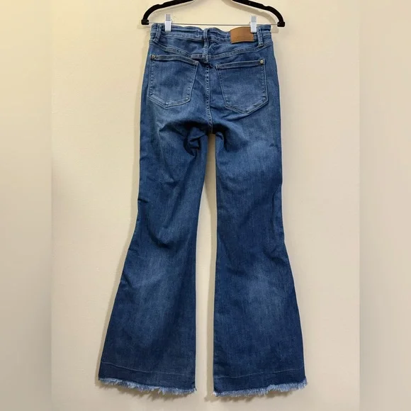 Judy Blue Flare Jeans in Medium Wash Blue -‎ 7/28 - Picture 6 of 12
